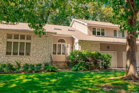 5 Stone Gate, Smithtown, NY 11787