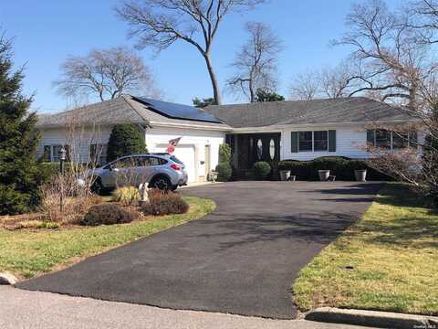 165 Northern Parkway, Riverhead, NY 11901