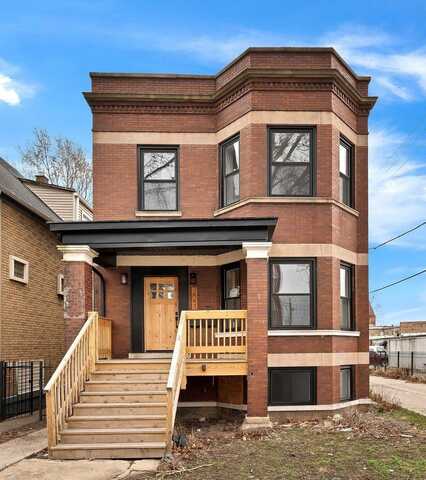 7843 S Marquette Avenue, Chicago, IL 60649