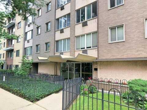 539 W Stratford Place, Chicago, IL 60657