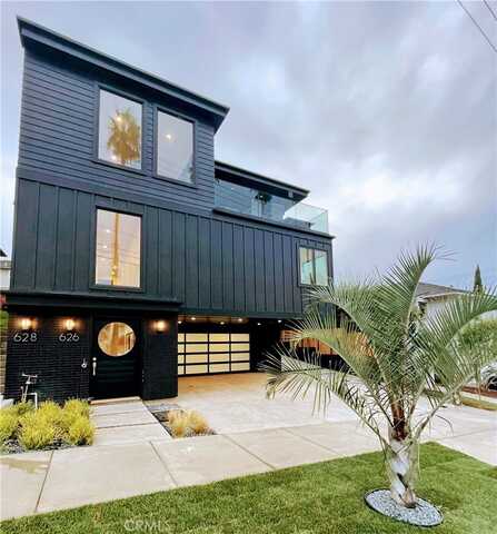 626 Longfellow Avenue, Hermosa Beach, CA 90254