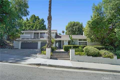 4623 Winnetka Avenue, Woodland Hills, CA 91364