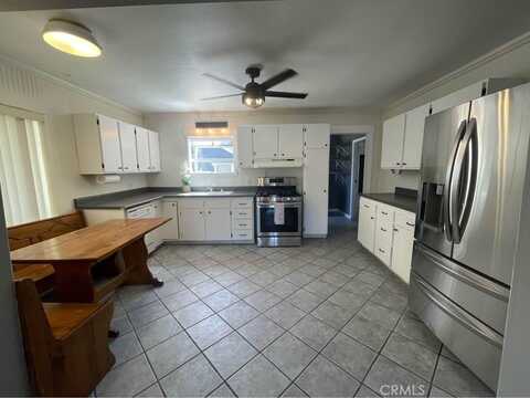 7518 Amigo Avenue, Reseda, CA 91335