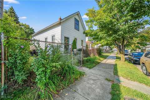 4131 Newark Avenue, Cleveland, OH 44109