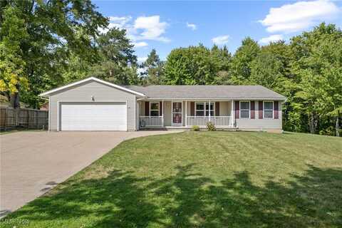 2705 Forest Drive, Hinckley, OH 44233