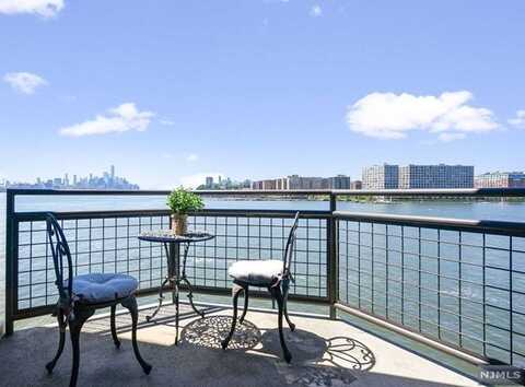 600 Harbor Boulevard, Weehawken, NJ 07086