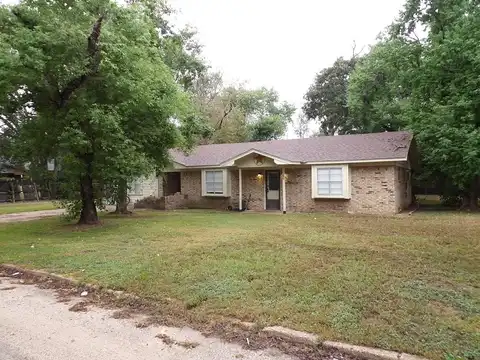 100 Hackberry, Crockett, TX 75835