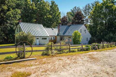 331 Weare Road, Henniker, NH 03242