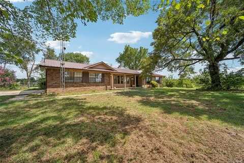 20373 Tamaha Road, Stigler, OK 74462