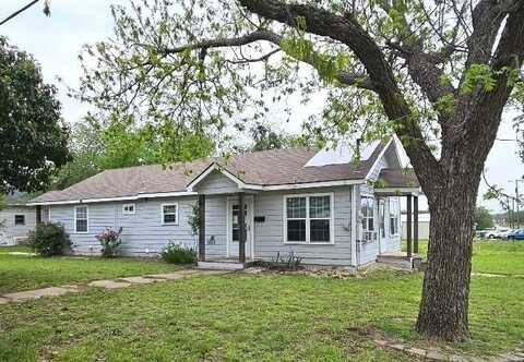 400 S College Street, Itasca, TX 76055