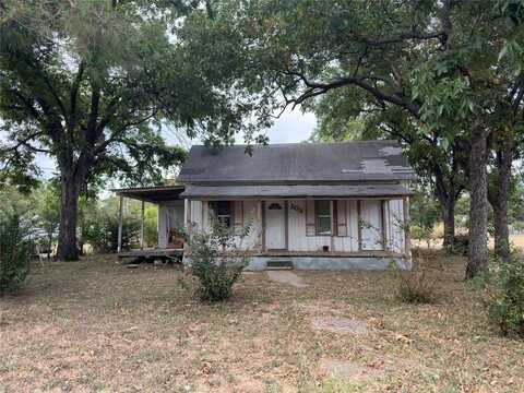 202 E Fleming Avenue, Comanche, TX 76442