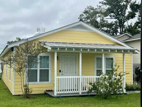 510 9th St, Port Saint Joe, FL 32456