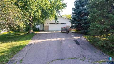 5210 E Madison St, Sioux Falls, SD 57110