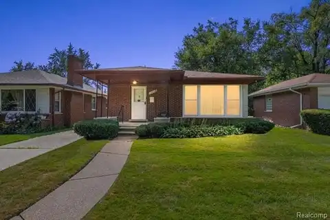 12831 BURTON Street, Oak Park, MI 48237