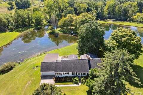 2850 CLYDE Road, Howell, MI 48855