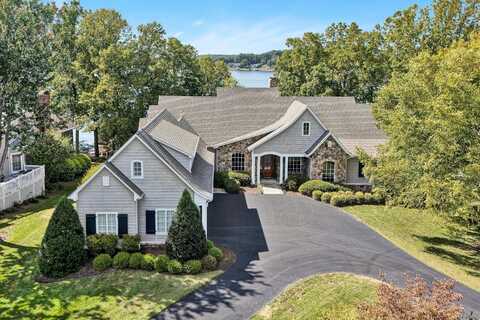 405 Island View DR, Penhook, VA 24137