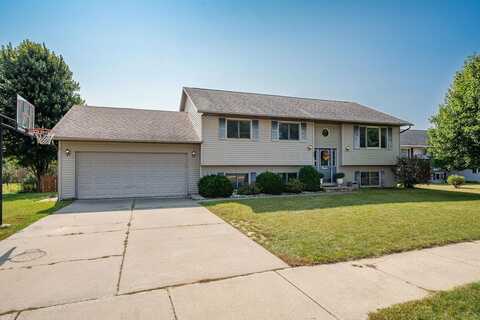 33 Jaz Circle, Reedsburg, WI 53959