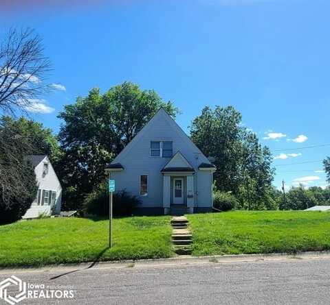 302 K Avenue E, Oskaloosa, IA 52577