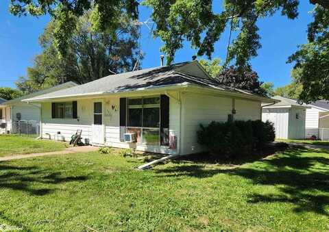 701 Middle Street, Knoxville, IA 50138