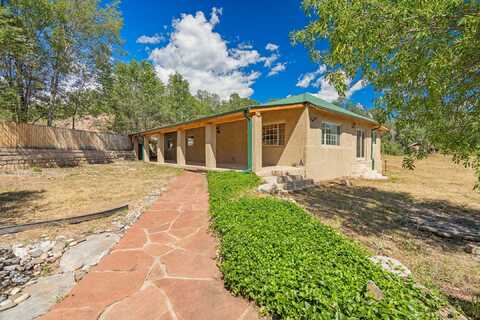 4 Loma Resolana, Pecos, NM 87552