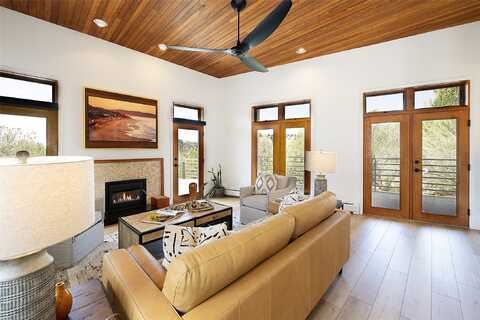 989 Paseo Del Sur, Santa Fe, NM 87501