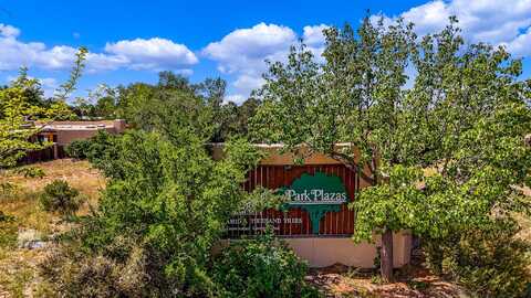 3166 Plaza Blanca, Santa Fe, NM 87507