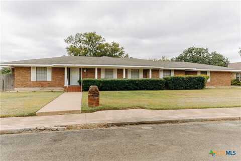 1108 Pleasant Street, Gatesville, TX 76528