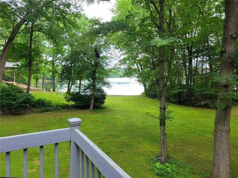 195 Log Road, Smithfield, RI 02917