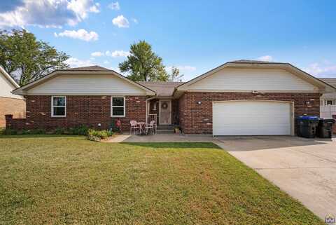 4027 SW 43rd St, Topeka, KS 66610