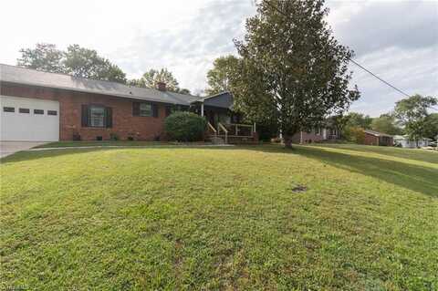 3405 PINE VALLEY Road, High Point, NC 27265