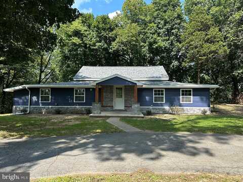 1448 CROSS KEYS ROAD, READING, PA 19605