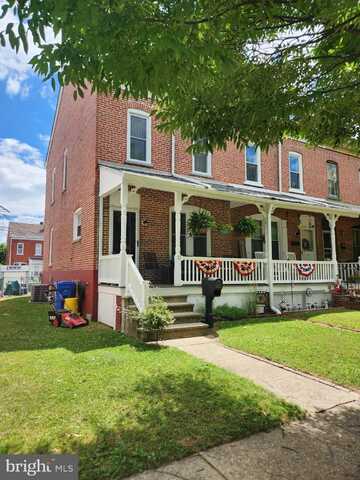 32 3RD AVE, ROEBLING, NJ 08554