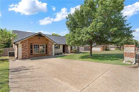 808 Cheyenne Trail, Hewitt, TX 76643