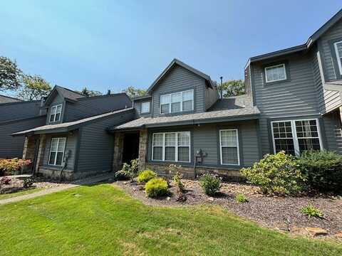 1958 South Ridge Way, Hidden Valley, PA 15502