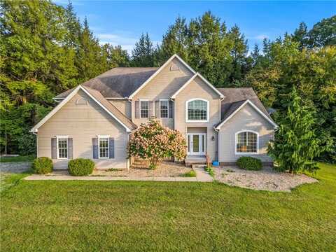 810 Hamburg Rd, Fredonia, PA 16124