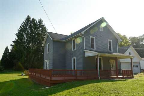 400 W Prairie Street, Harrisville, PA 16038