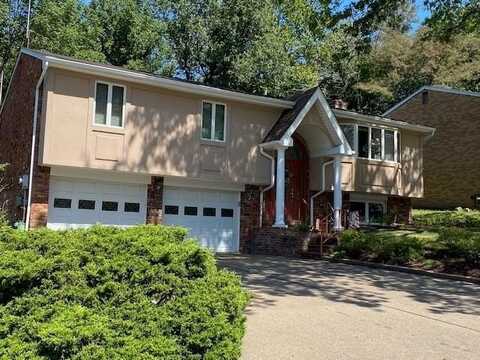 364 Golden Gate Dr, Verona, PA 15147