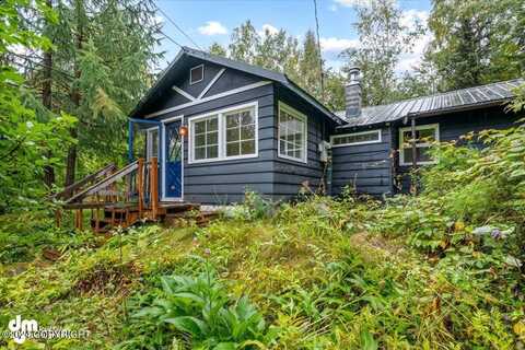 1503 W 45th Avenue, Anchorage, AK 99503