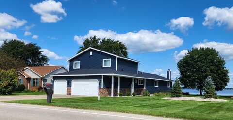 13110 West Shore Drive, Houghton Lake, MI 48629