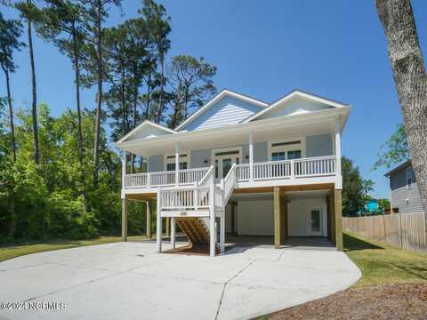 335 NE 41st Street, Oak Island, NC 28465