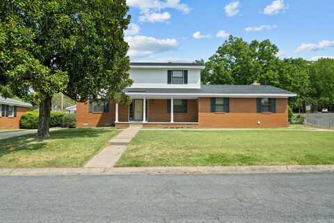 2 Brookhaven Drive, Little Rock, AR 72205