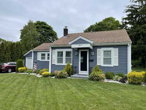 11 Morin Avenue, Falmouth, MA 02540