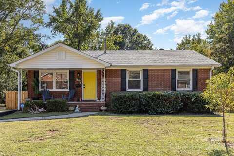 4431 Westridge Drive, Charlotte, NC 28208