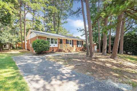 510 Scottsbrook Drive, Charlotte, NC 28213