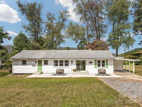 145 Playground Street, Waynesville, NC 28786