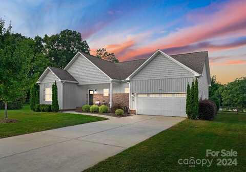 118 Crews Lane, Statesville, NC 28677