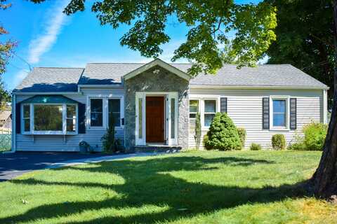 102 Sutton Drive East, Stamford, CT 06906