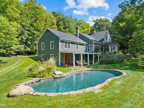 66 Headquarters Road, Litchfield, CT 06759