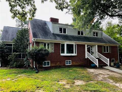 401 College Avenue, Blackstone, VA 23824