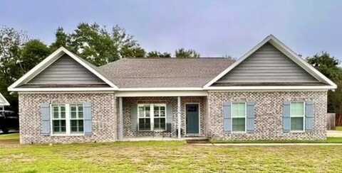 118 Sweetwater, Headland, AL 36345